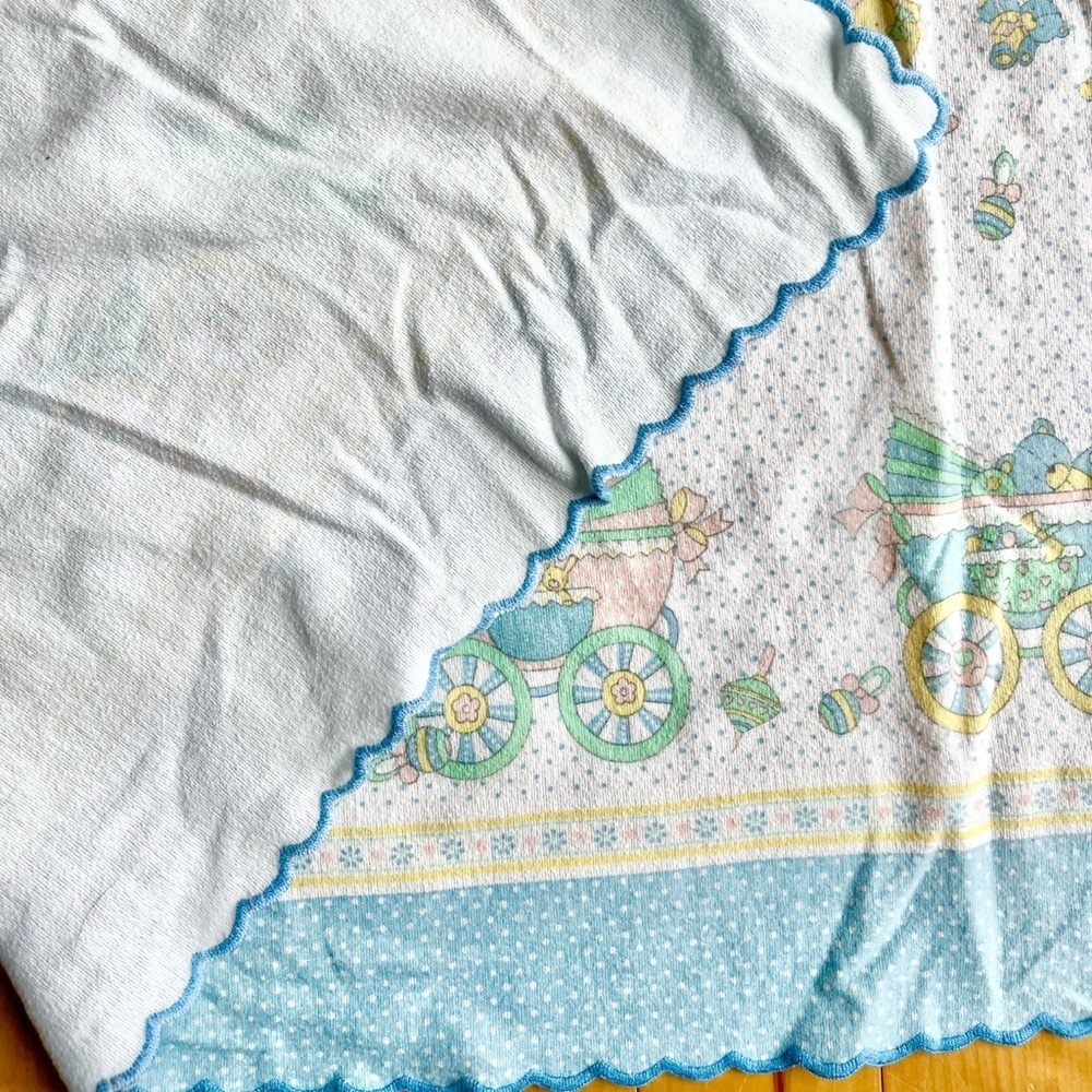 Vintage 80s 90s Baby Quilt Bedding Blanket and Flannel Sheet Size Bassinet Crib - Picture 8 of 9